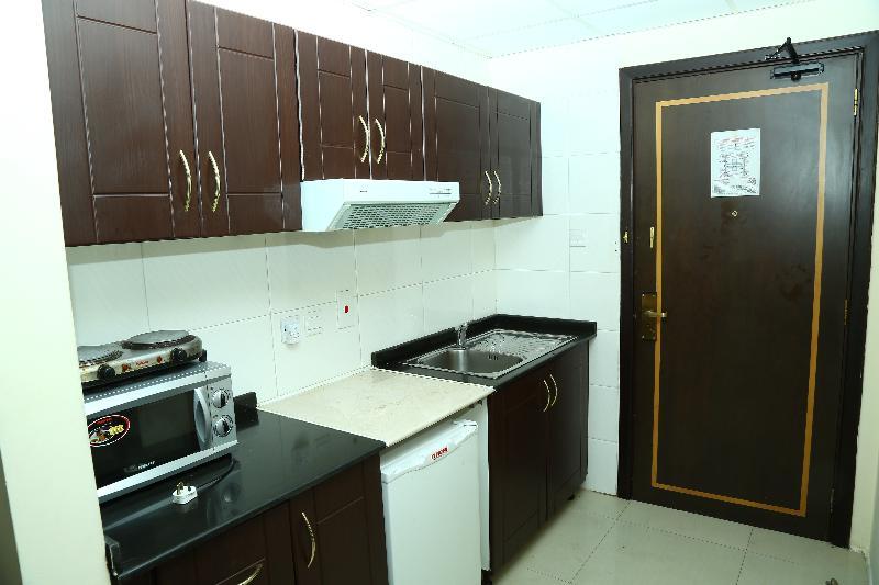 Golden Square Hotel Apartments 두바이 외부 사진