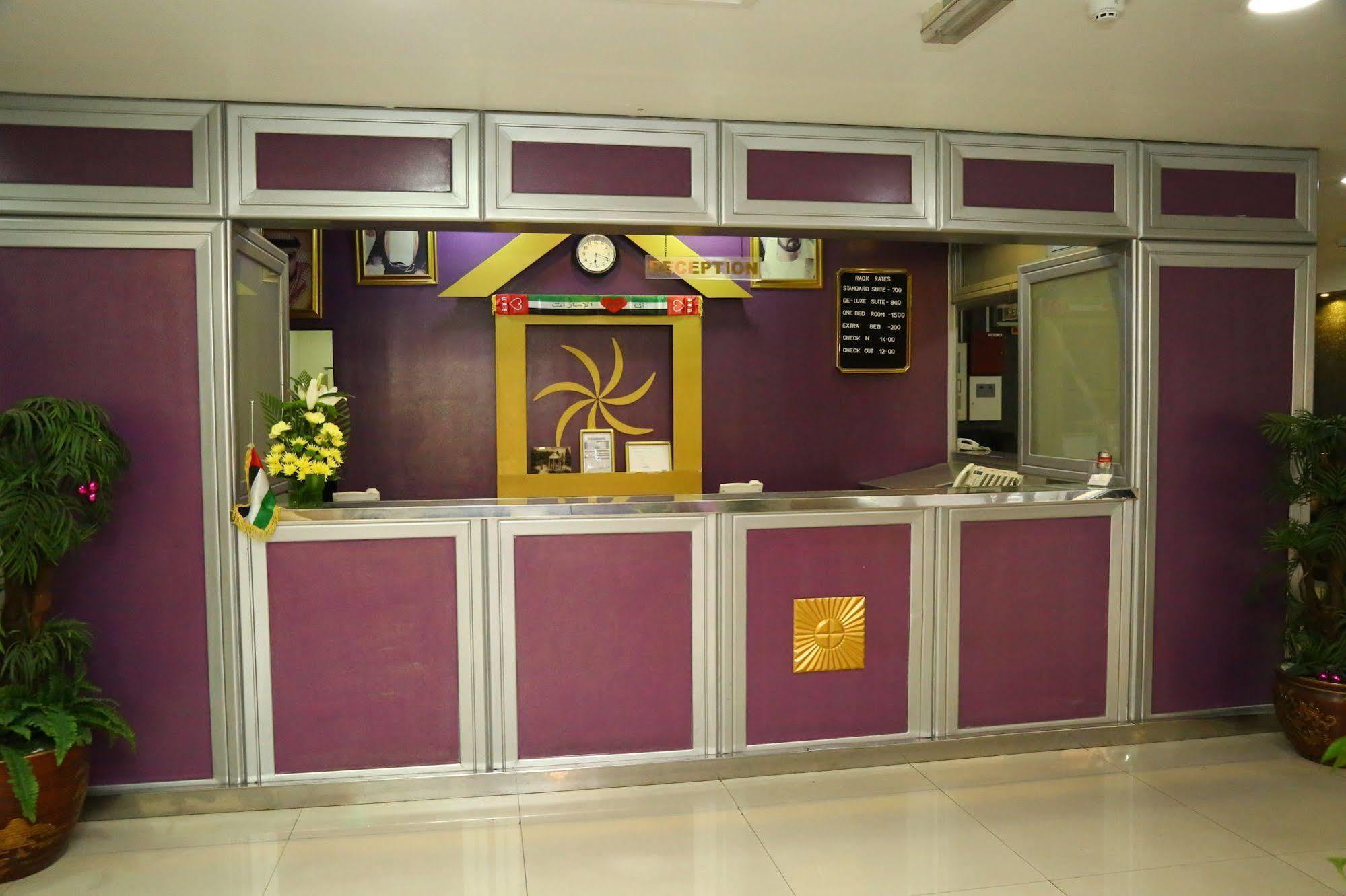 Golden Square Hotel Apartments 두바이 외부 사진