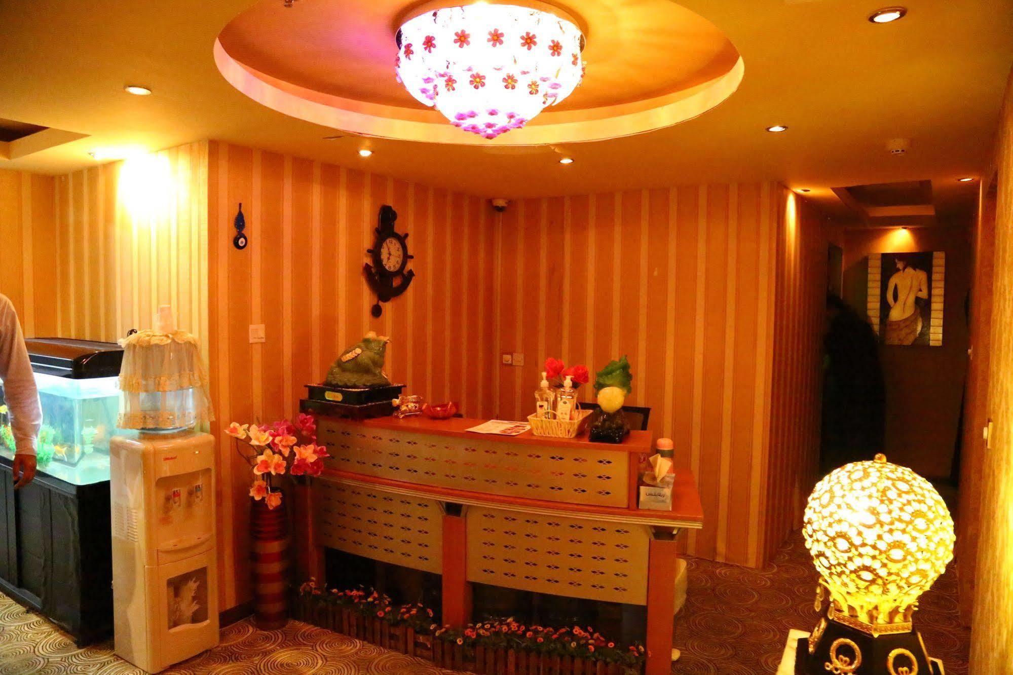 Golden Square Hotel Apartments 두바이 외부 사진